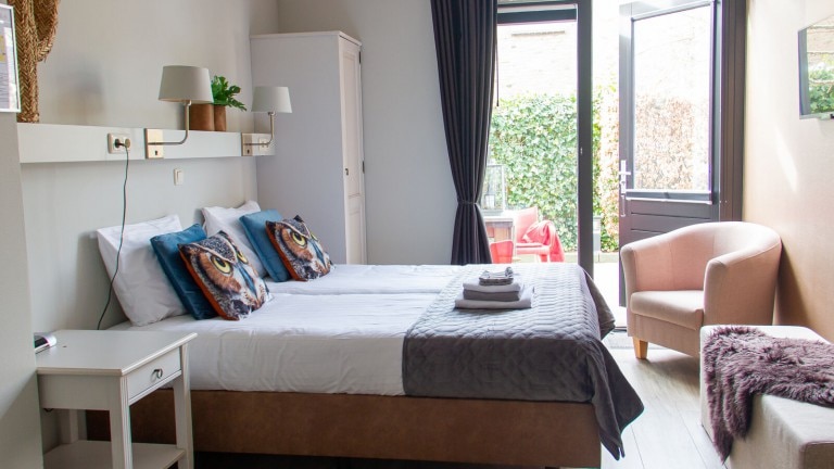 Luxus-Doppelzimmer mit Terrasse – Übernachtung mit Frühstück Pension Perruque