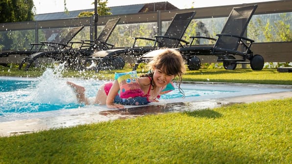 Zwembad - Göbel's Seehotel am Diemelsee