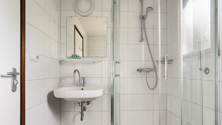 Badezimmer - Summio Ferienpark Reevallis