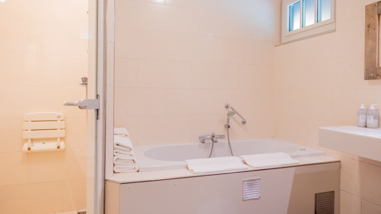 Tuinsuite met balkon - Hotel de Walvisvaarder