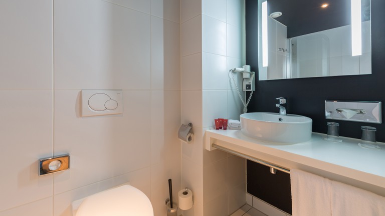 Superior-Doppelzimmer – Leonardo Hotel Almere City Center