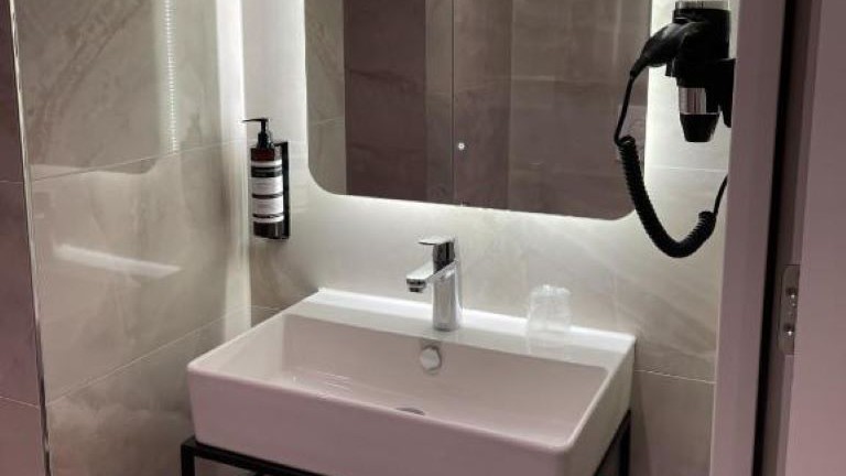Badkamer - OZO Hotels Antares Airport