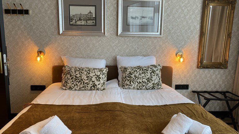 Turmzimmer – Zwei Brüder Noordwijk Strand