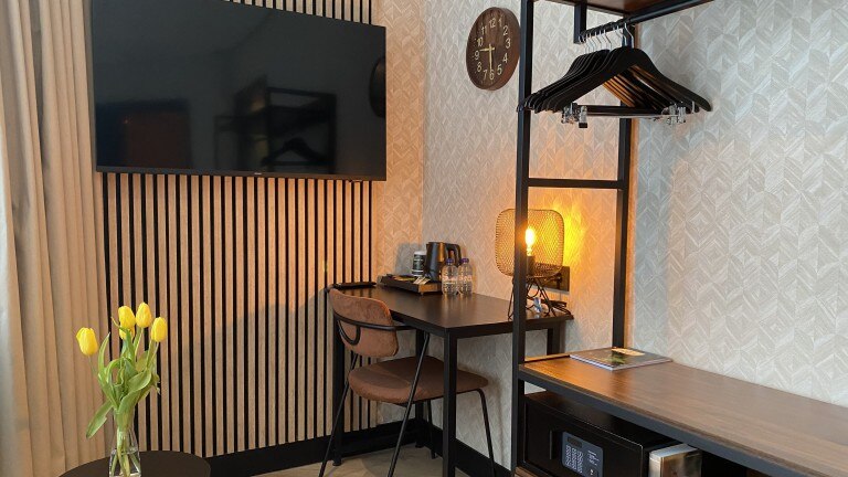 Turmzimmer – Zwei Brüder Noordwijk Strand