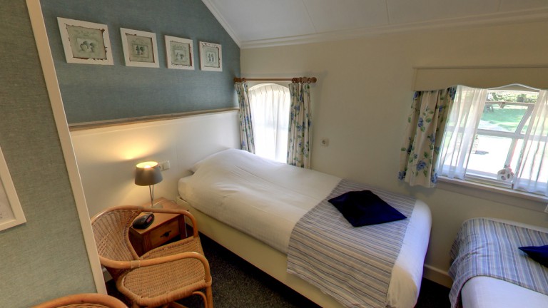 Standaard kamer met 2 losse bedden - Hotel de Hoestinkhof