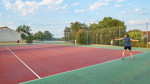 Tennisbaan - Domaine De Lanzac