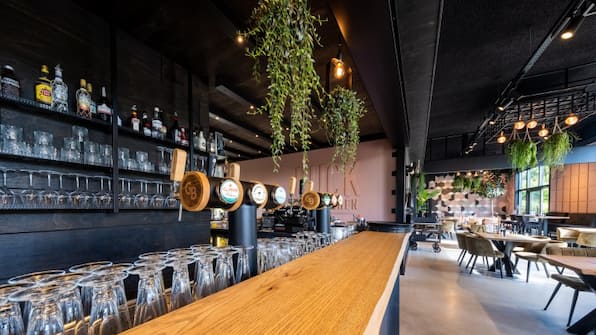 Restaurant - GreenFloat Restaurant - GreenFloat