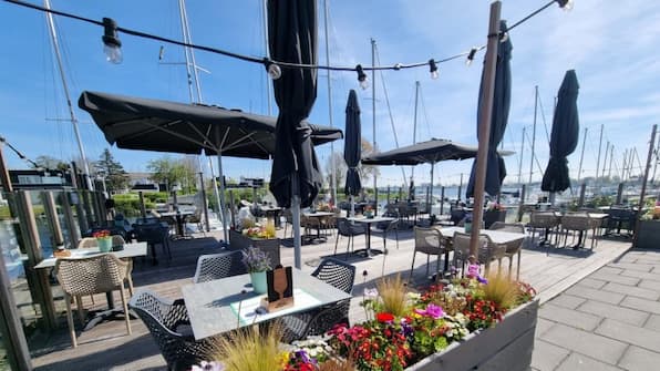 Grand Café - Camping en Villapark De Paardekreek