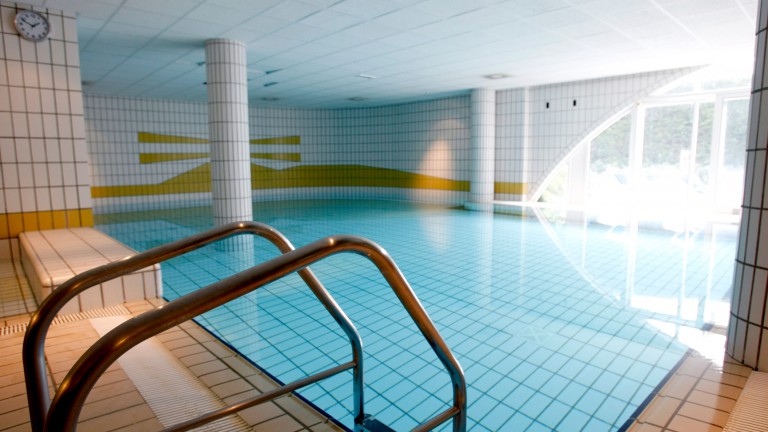 Zwembad - WestCord Hotel Schylge