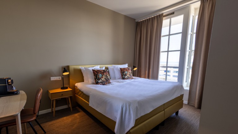 Moderne comfort kamer met Markermeerzicht - Hotel Spaander Volendam