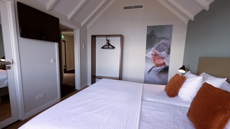 Moderne comfort kamer met Markermeerzicht - Hotel Spaander Volendam