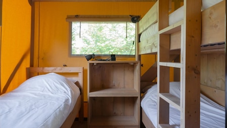 Slaapkamer - RCN Vakantiepark De Noordster