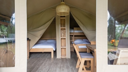 Indeling - RCN Vakantiepark de Roggeberg Indeling- RCN Vakantiepark de Roggeberg