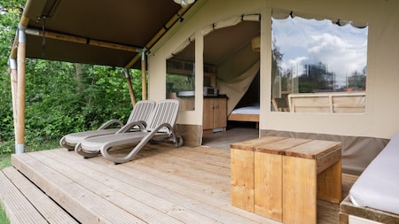 Terras - RCN Vakantiepark de Roggeberg Terras - RCN Vakantiepark de Roggeberg