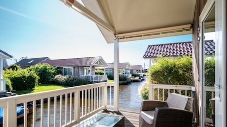 Terras - Recreatiepark Tusken de Marren