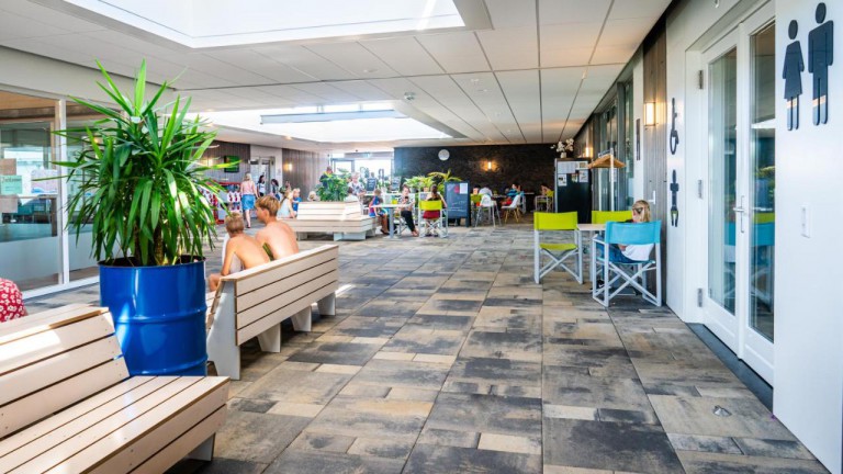 Hoofdgebouw - Vakantiepark de Boomgaard