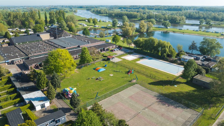 Luchtfoto - Recreatiepark Scherpenhof