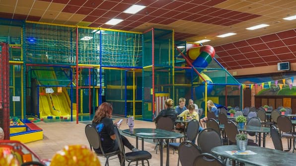 Indoor speelparadijs - Recreatiepark Scherpenhof