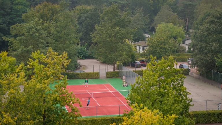 Tennisbaan - Bospark de Schaapskooi