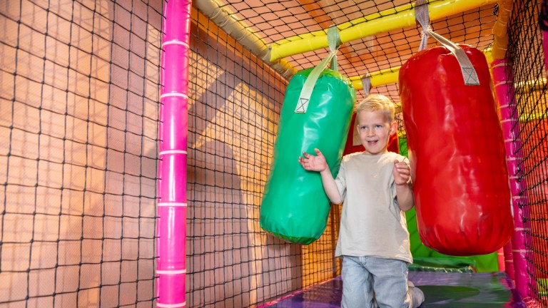 Indoor speeltuin - Landal Beach Resort Ooghduyne