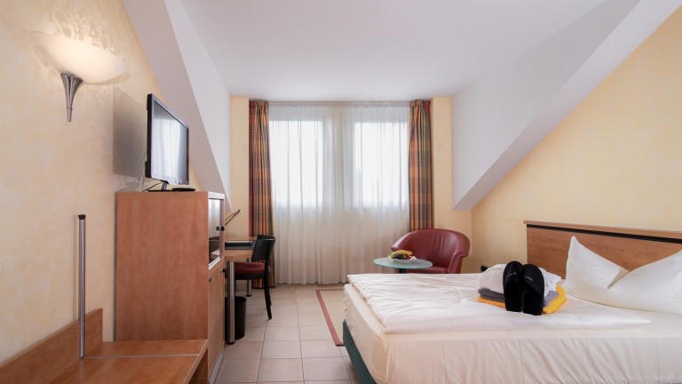 Business kamer - Hotel VierJahreszeiten am Seilersee