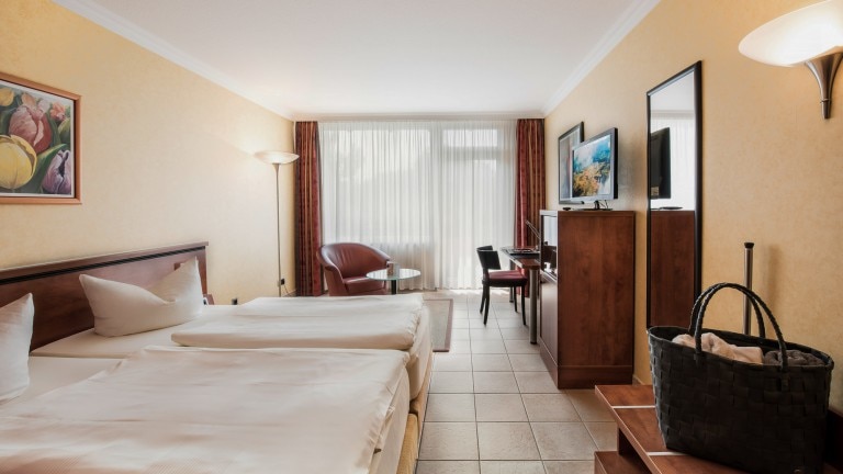 Business plus kamer - Hotel VierJahreszeiten am Seilersee