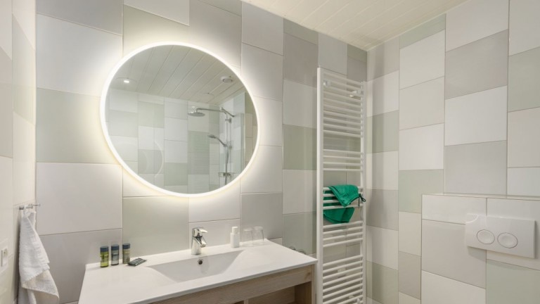 Badkamer - Center Parcs de Vossemeren - Hotel