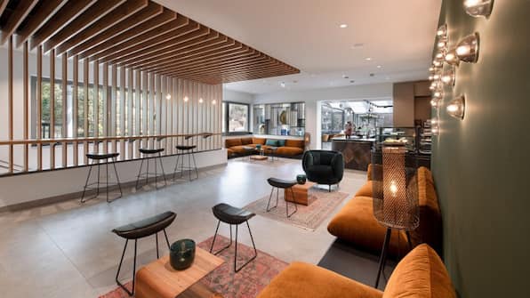 Receptie - Hotel VierJahreszeiten am Seilersee