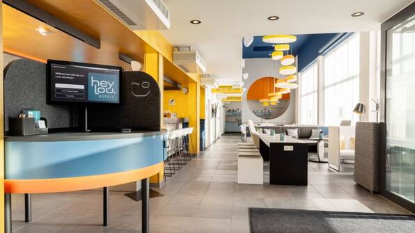 Self check in - Hey Lou Hotel Nördlingen Self check in - Hey Lou Hotel Nördlingen