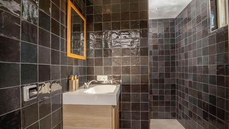 Badkamer - Vakantiepark De Kremmer Badkamer - Vakantiepark De Kremmer