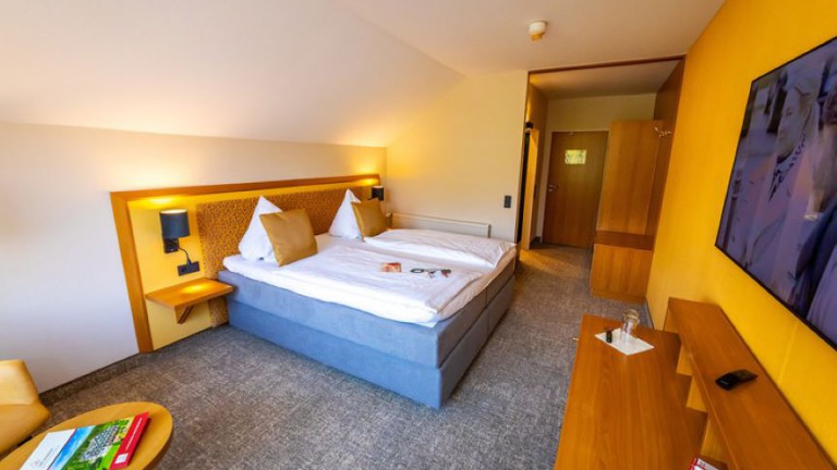 Eenpersoonskamer met balkon waldblick - Wohlfühlhotel der Jägerhof