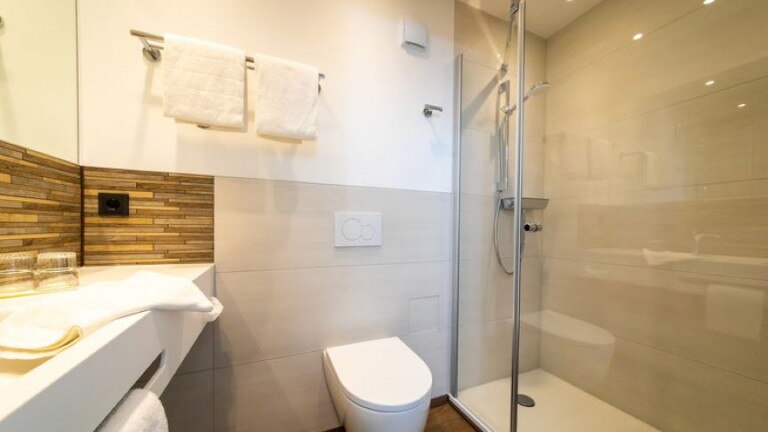 Eenpersoonskamer met balkon waldblick - Wohlfühlhotel der Jägerhof