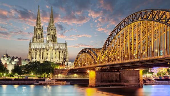 Keulen - Hey Lou Monheim am Rhein