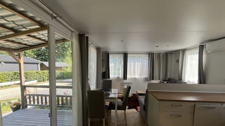 Woonkamer - Camping de Vinkenkamp Woonkamer - Camping de Vinkenkamp