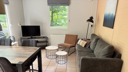 Woonkamer - Camping Ommerland