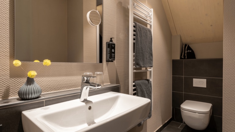 Standaard kamer Gästehaus Bakkerie met balkon - Arthotel Bakker