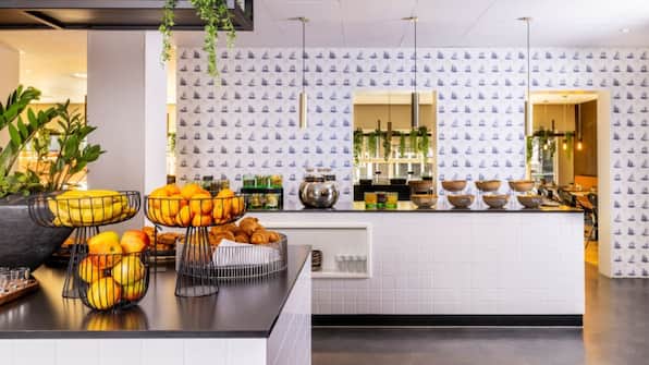 Ontbijtbuffet - NH Amsterdam Leidseplein Ontbijtbuffet - NH Amsterdam Leidseplein