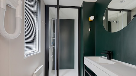 Badkamer - RCN Vakantiepark de RoggebergWoonkamer - RCN Vakantiepark de Roggeberg Badkamer - RCN Vakantiepark de RoggebergWoonkamer - RCN Vakantiepark de Roggeberg