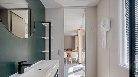 Badkamer - RCN Vakantiepark de RoggebergWoonkamer - RCN Vakantiepark de Roggeberg Badkamer - RCN Vakantiepark de RoggebergWoonkamer - RCN Vakantiepark de Roggeberg