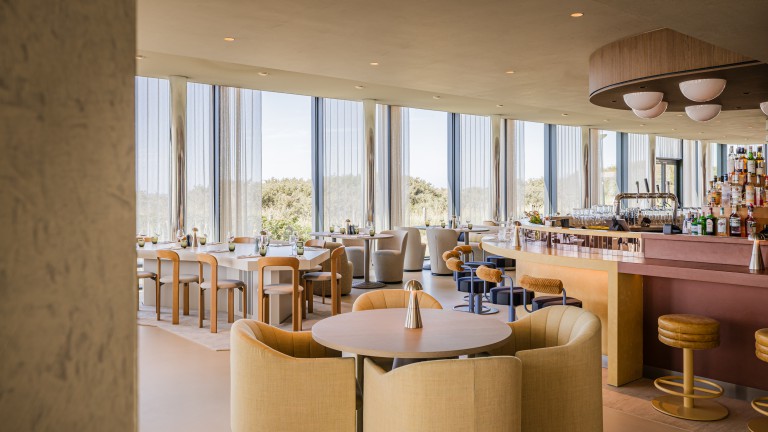 Restaurant - Carlton Beach Hotel