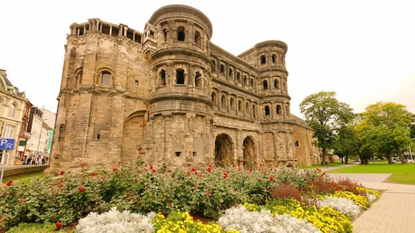 Porta Nigra - FourSide Plaza Hotel Trier