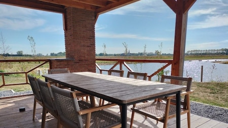 Terras - HUB Resort Knuitershoek