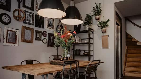 Mother Goose Hotel - Mother Goose Hotel