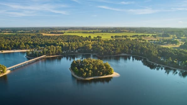 Luchtfoto - Center Parcs De Vossemeren Luchtfoto - Center Parcs De Vossemeren