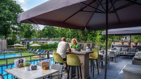 Terras - TopParken Recreatiepark Beekbergen Terras - TopParken Recreatiepark Beekbergen