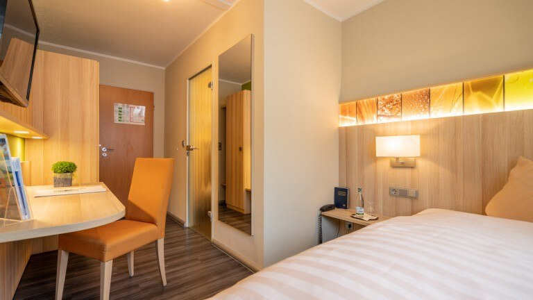 Kleine eenpersoonskamer - Hotel Gasthaus Adler
