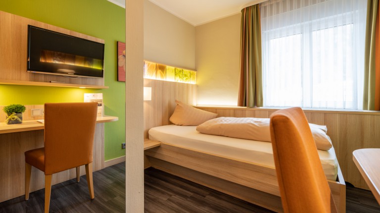 Kleine eenpersoonskamer - Hotel Gasthaus Adler