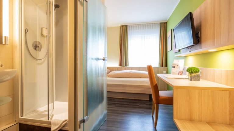 Kleine eenpersoonskamer - Hotel Gasthaus Adler