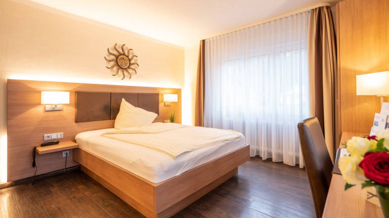 Tweepersoonskamer met balkon - Hotel Gasthaus Adler