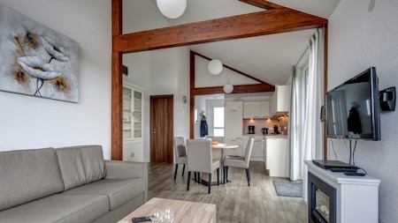 Keuken - RoompoWoonkamer - Roompot Eifelpark Kronenburger See Woonkamer - Roompot Eifelpark Kronenburger See